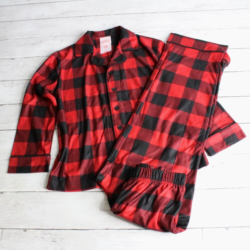 Wondershop Boy's Pajama Set Size 6 Black Red Buffalo Plaid Fleece